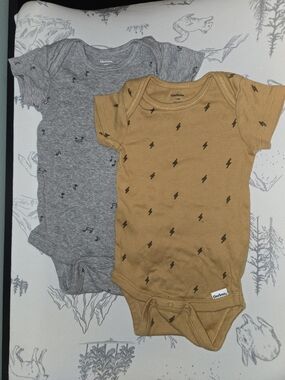 Gerber Two-Pack Lightning Bolt & Music Note Bodysuits - Gray & Spicy Mustard